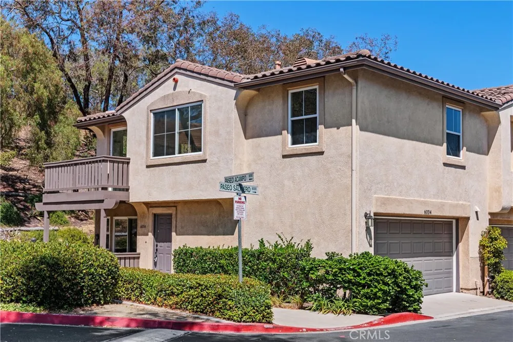 6004 Paseo Salinero Carlsbad, CA 92009