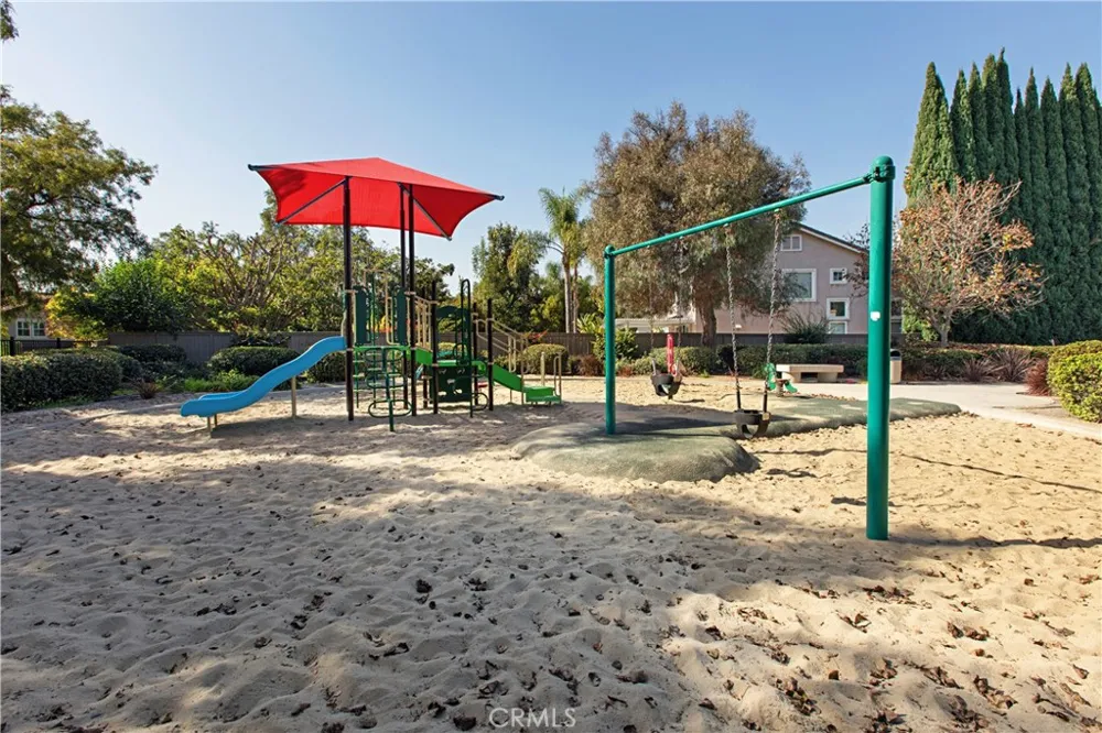 6004 Paseo Salinero Carlsbad, CA 92009
