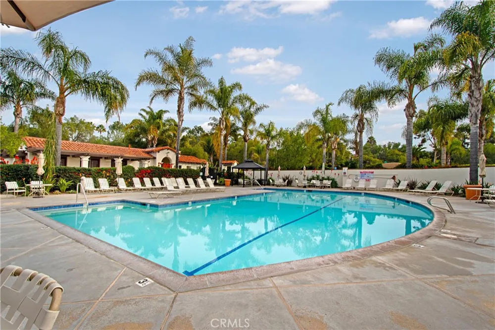 6004 Paseo Salinero Carlsbad, CA 92009