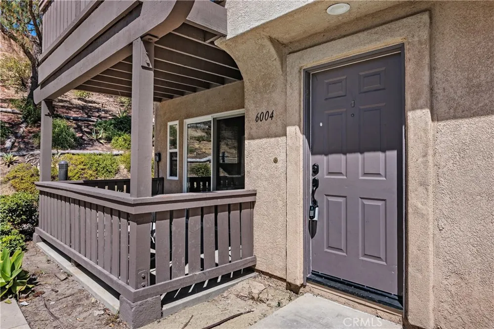 6004 Paseo Salinero Carlsbad, CA 92009