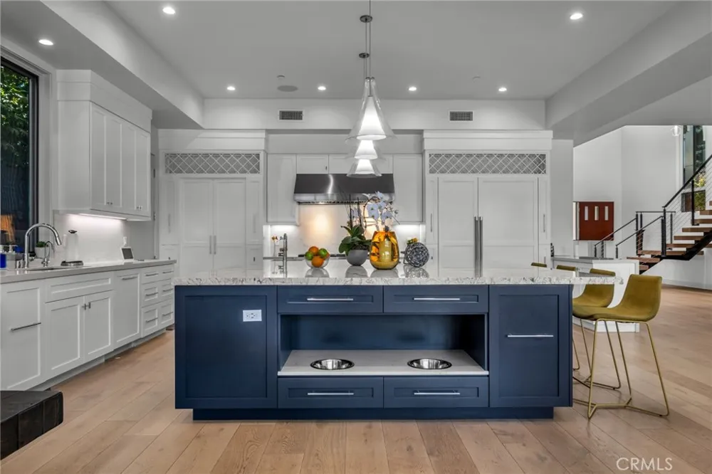 503 S Lucia Avenue Redondo Beach, CA 90277