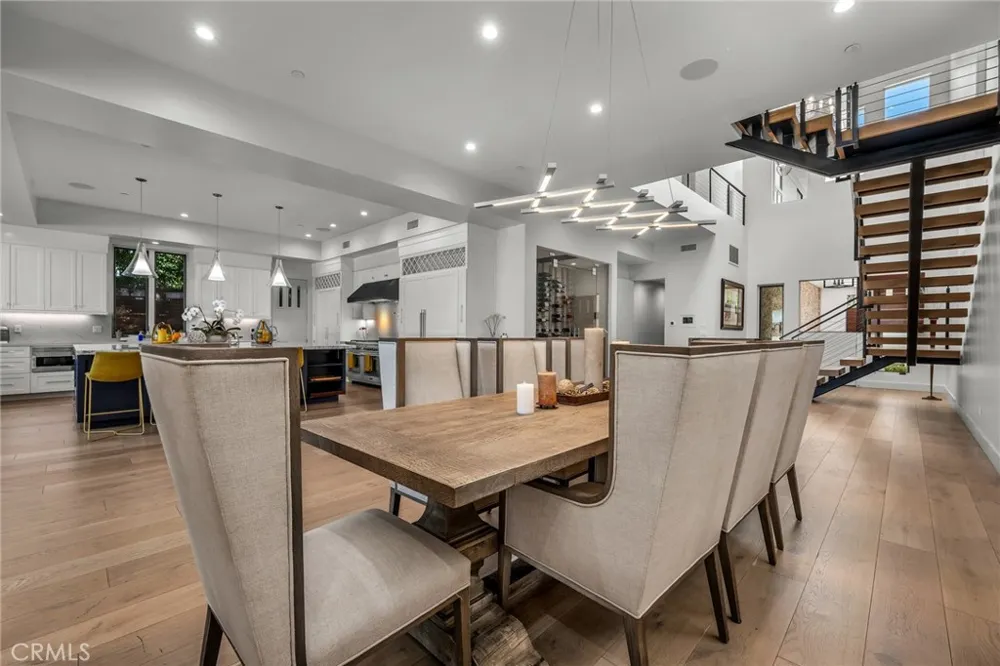 503 S Lucia Avenue Redondo Beach, CA 90277