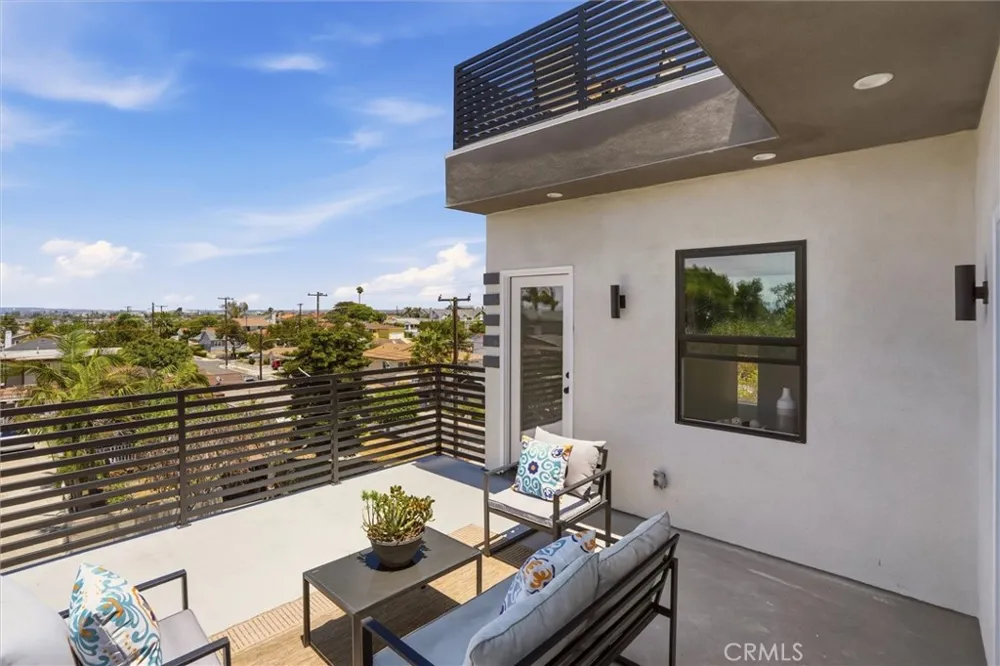 4604 W 172nd #C Lawndale, CA 90260