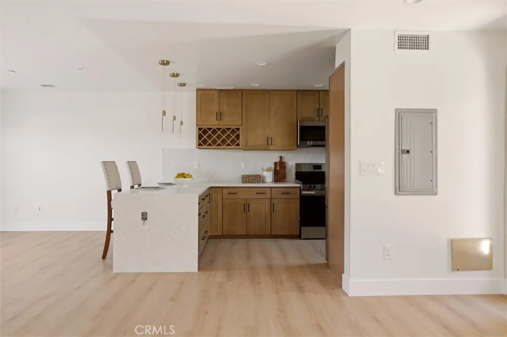 4604 W 172nd #B Lawndale, CA 90260