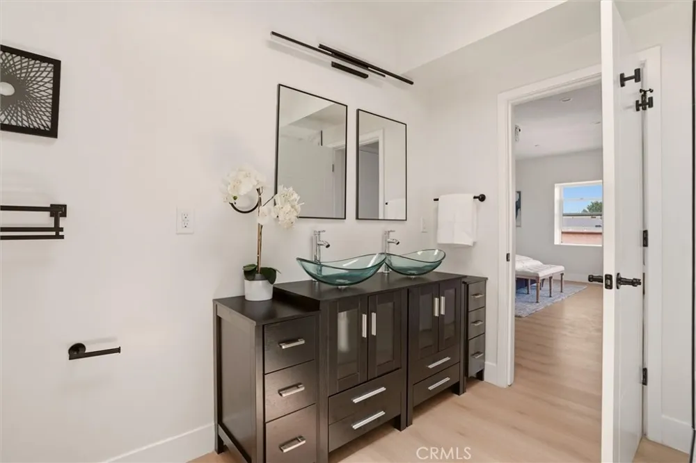 4604 W 172nd #B Lawndale, CA 90260