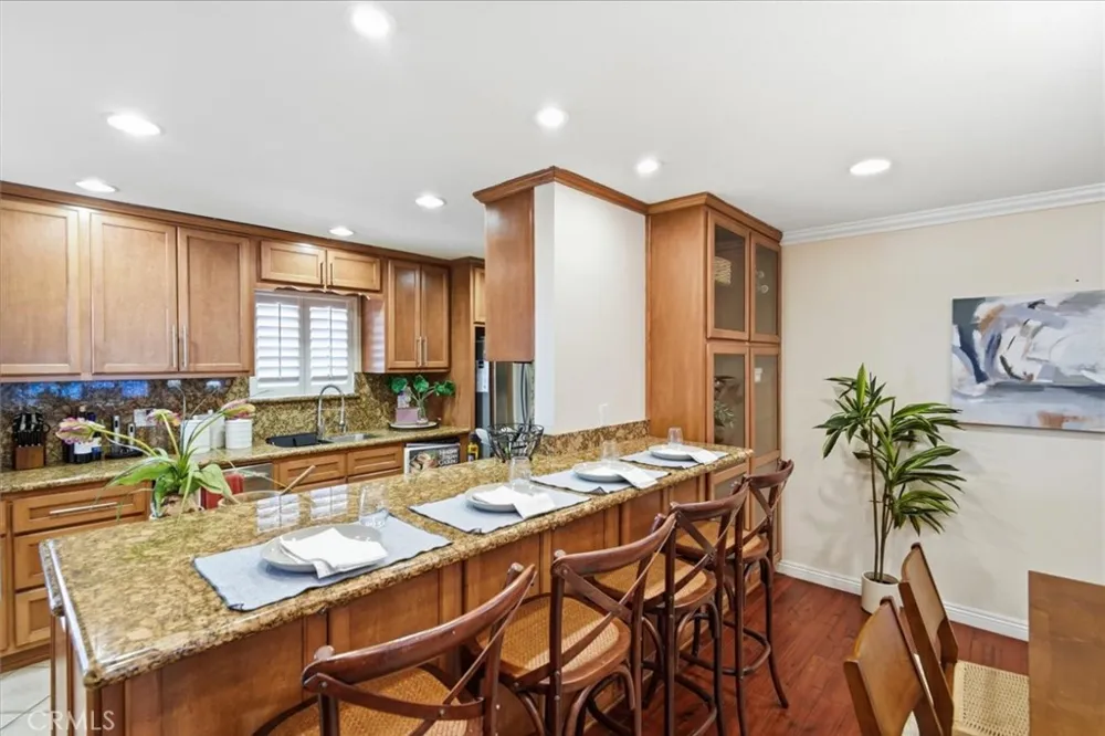 16953 Roa Carson, CA 90746
