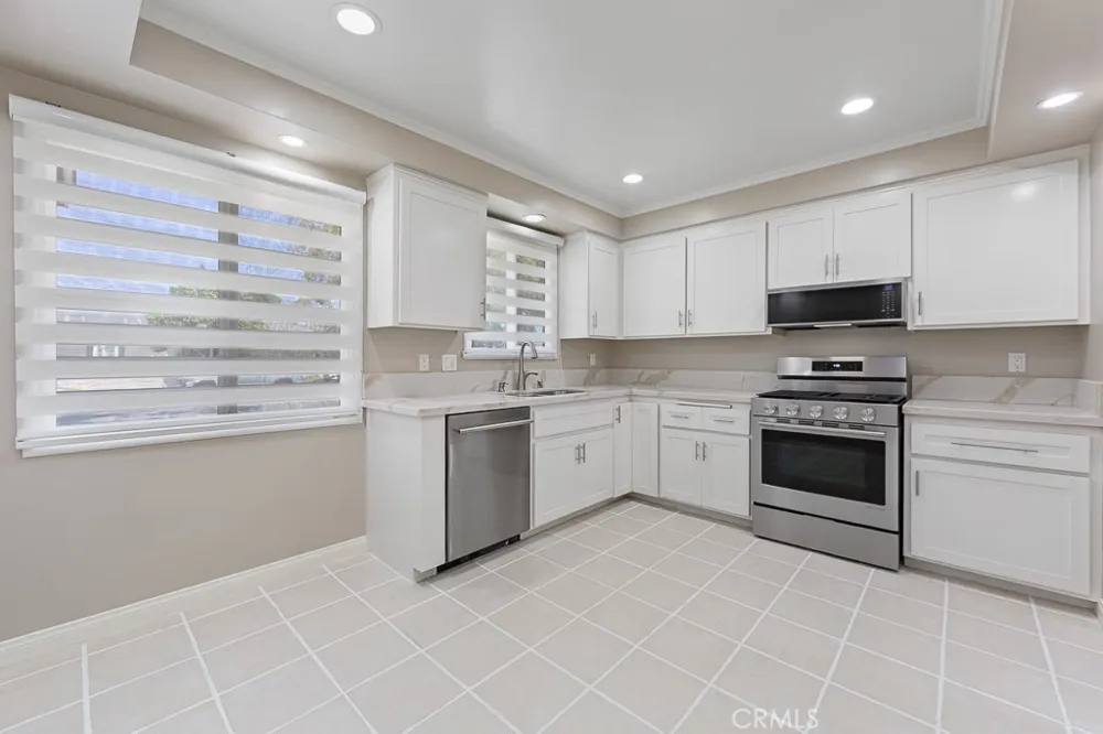 18406 Florwood Avenue Torrance, CA 90504