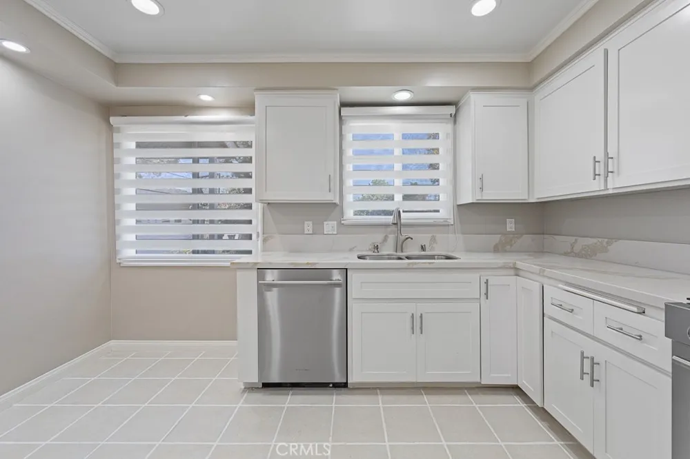 18406 Florwood Avenue Torrance, CA 90504