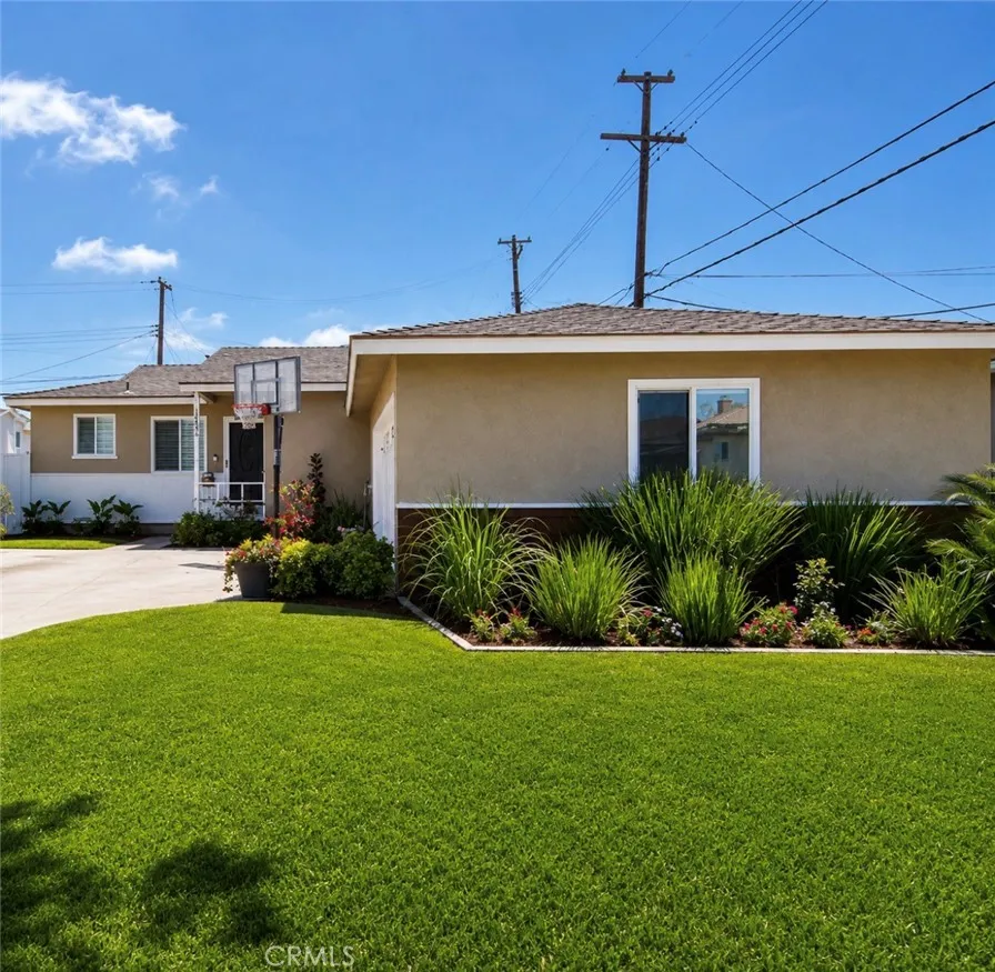 18406 Florwood Avenue Torrance, CA 90504