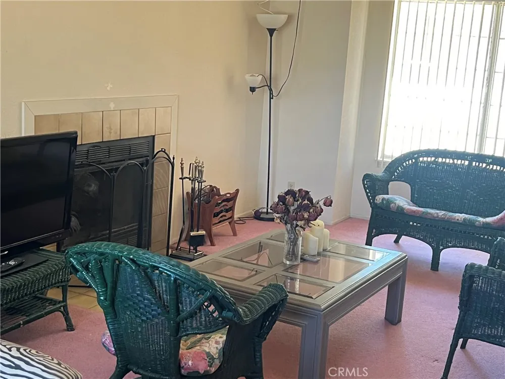 44630 17th E, Lancaster, CA 93535