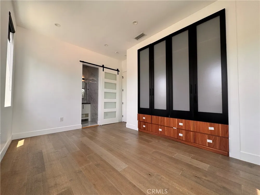 11230 Pickford Los Angeles, CA 90064