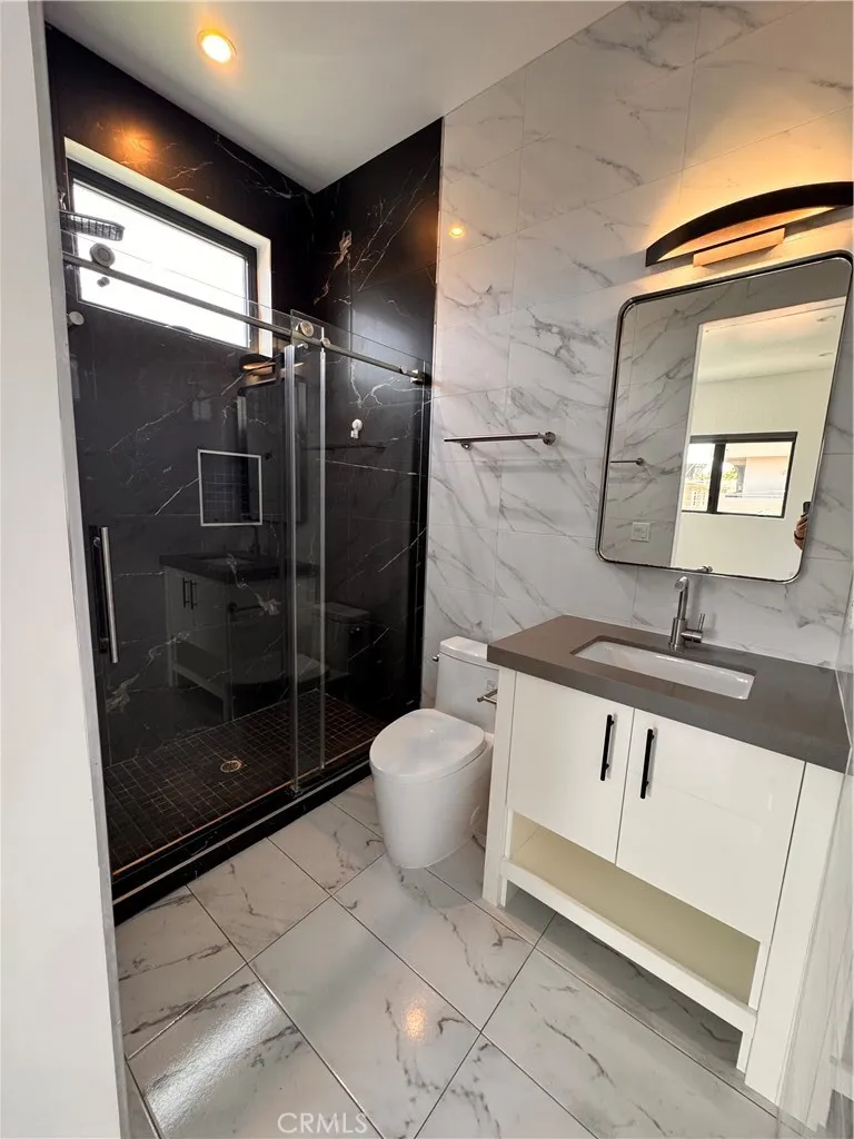 11230 Pickford Los Angeles, CA 90064