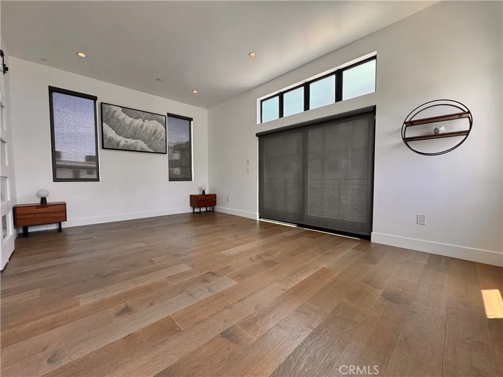 11230 Pickford Los Angeles, CA 90064