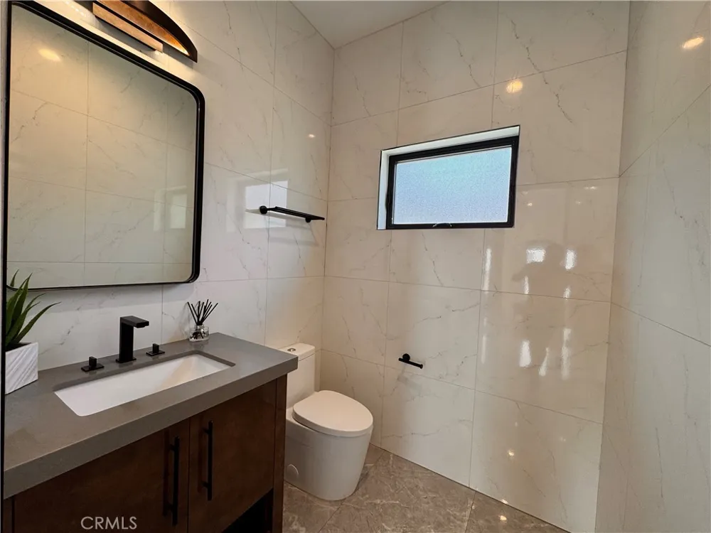 11230 Pickford Los Angeles, CA 90064
