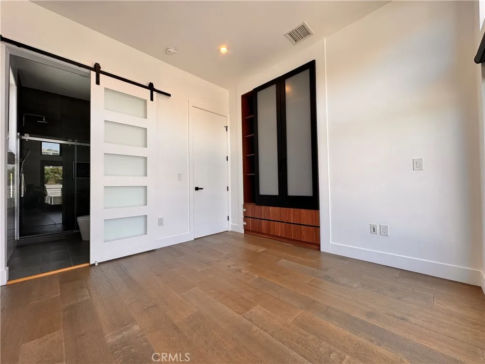 11230 Pickford Los Angeles, CA 90064