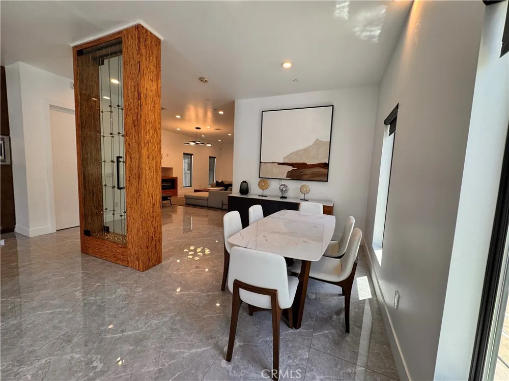 11230 Pickford Los Angeles, CA 90064