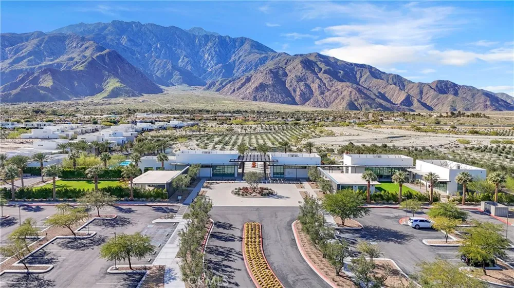 3712 Ambassador Drive Palm Springs, CA 92262