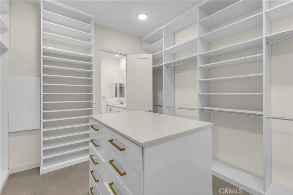 3712 Ambassador Drive Palm Springs, CA 92262