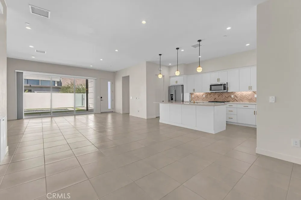 3712 Ambassador Drive Palm Springs, CA 92262