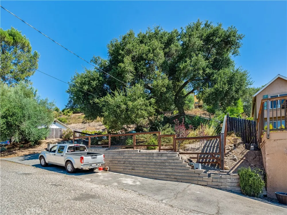 5785 Hermosilla Atascadero, CA 93422