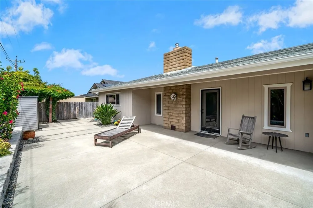 2217 Glenn Los Osos, CA 93402
