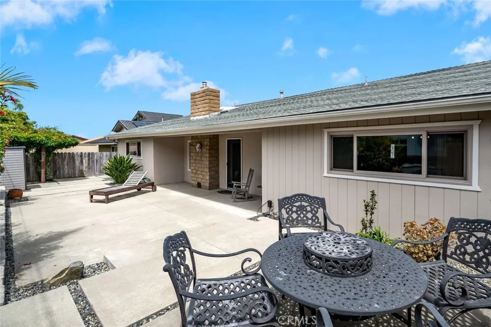 2217 Glenn Los Osos, CA 93402