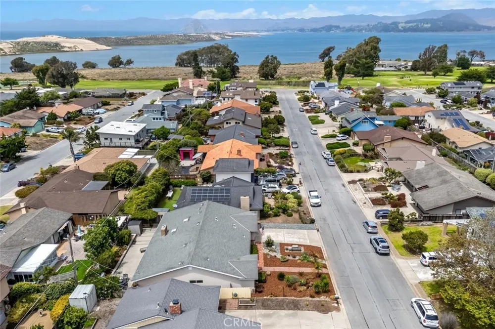 2217 Glenn Los Osos, CA 93402