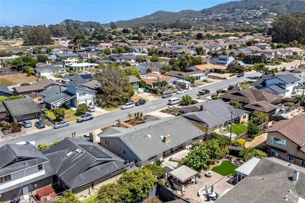 2217 Glenn Los Osos, CA 93402