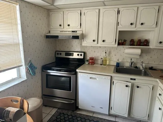 7805 NW 5th Court #206 Margate, FL 33063