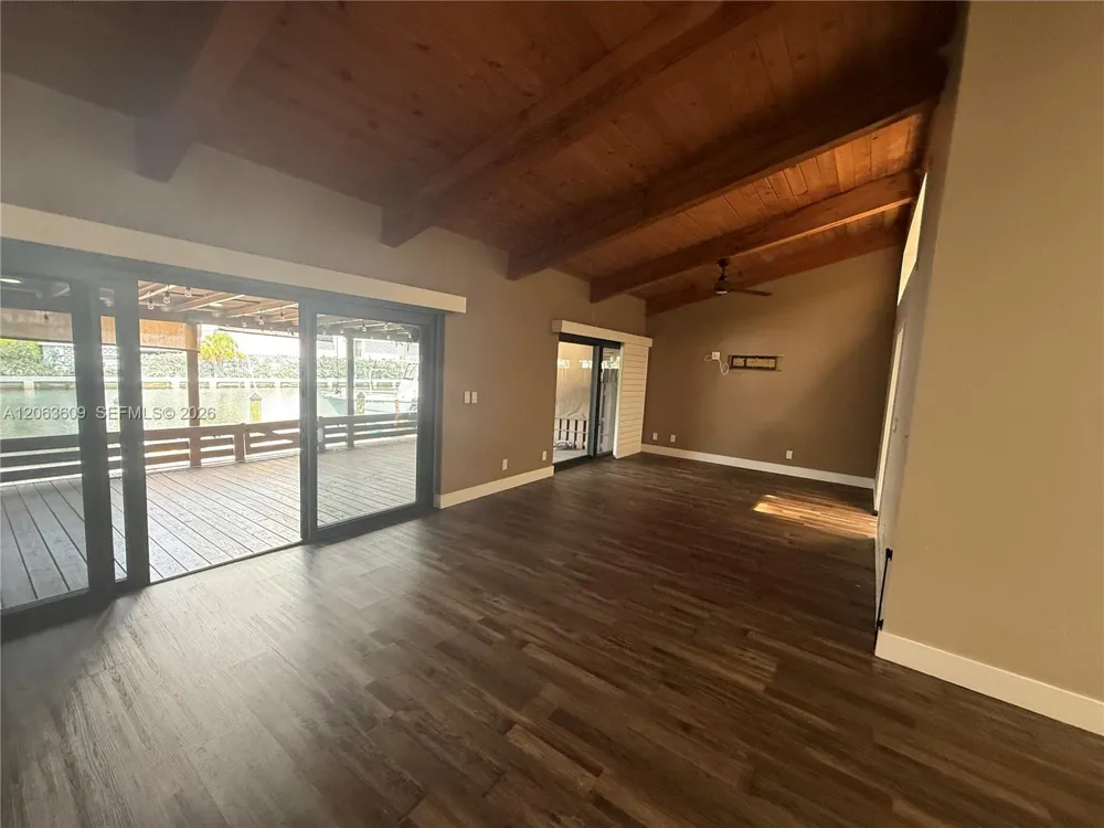 2645 S Parkview Dr #2645 Hallandale Beach, FL 33009