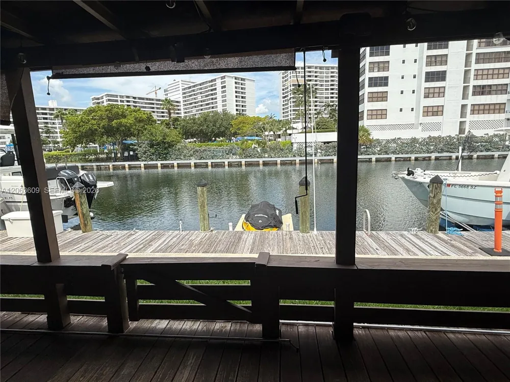 2645 S Parkview Dr #2645 Hallandale Beach, FL 33009