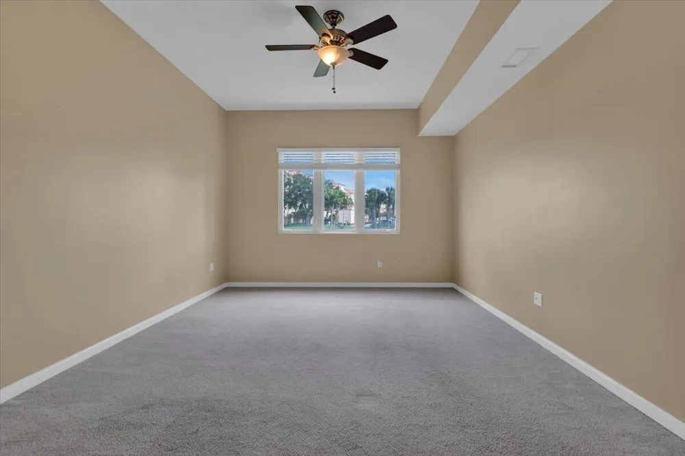 5 HARBOUR ISLE DRIVE E #103 Garage option Fort Pierce, FL 34949