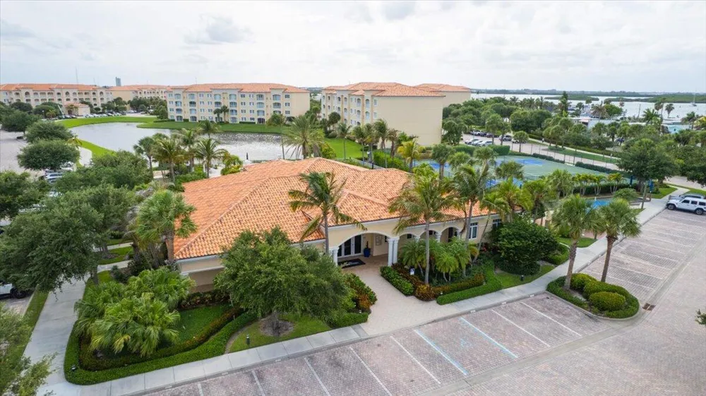 5 HARBOUR ISLE DRIVE E #103 Garage option Fort Pierce, FL 34949