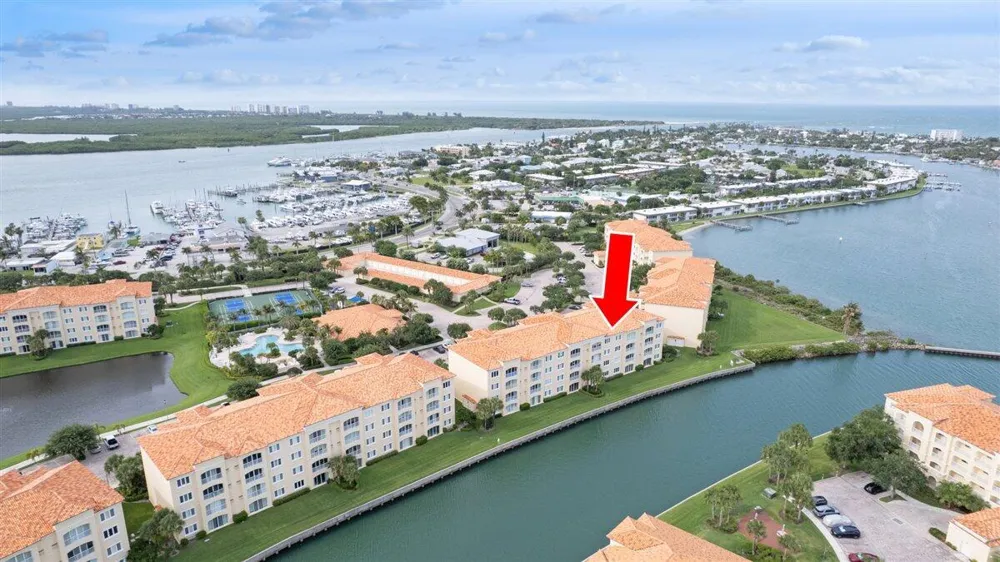 5 HARBOUR ISLE DRIVE E #103 Garage option Fort Pierce, FL 34949