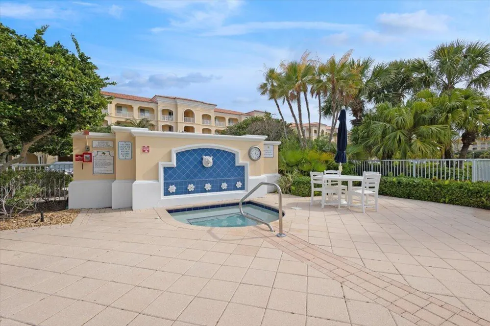 5 HARBOUR ISLE DRIVE E #103 Garage option Fort Pierce, FL 34949