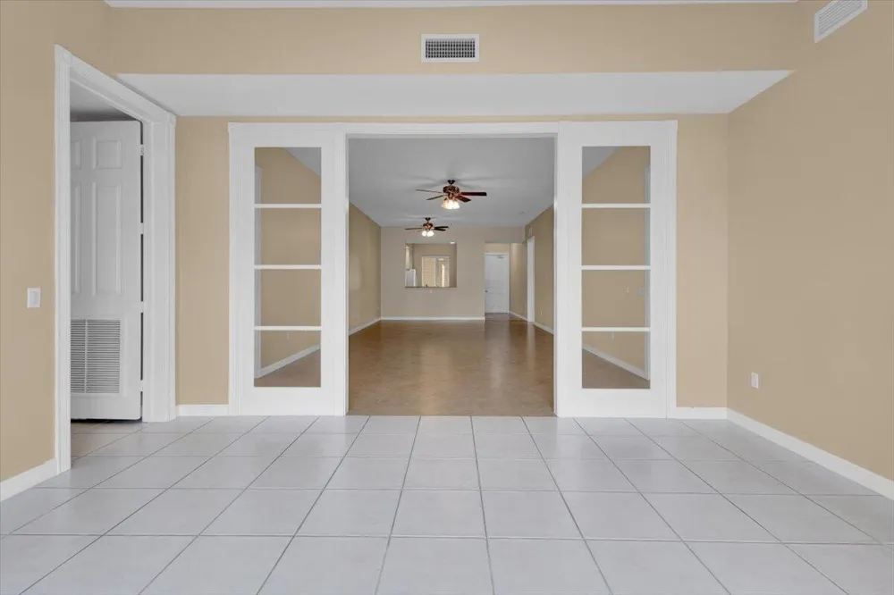 5 HARBOUR ISLE DRIVE E #103 Garage option Fort Pierce, FL 34949