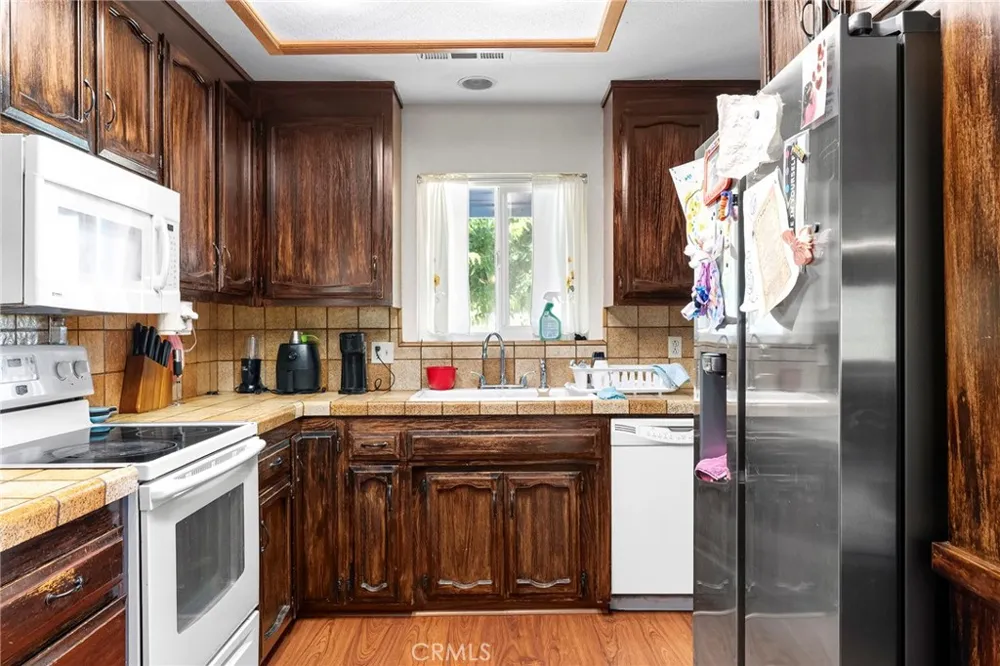 3325 Hall Corning, CA 96021