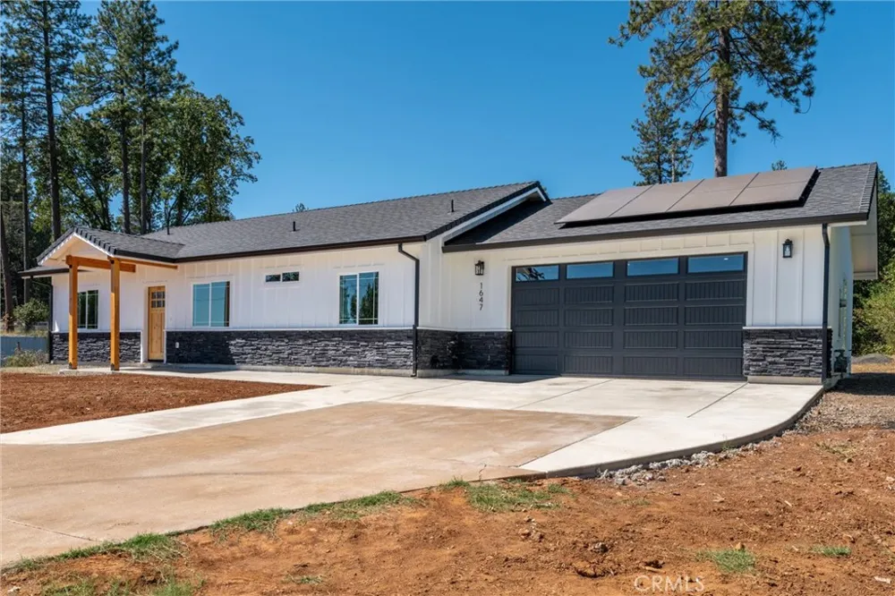1647 Wee Dell Paradise, CA 95969