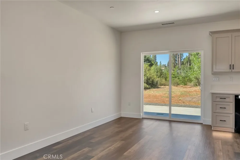 1647 Wee Dell Paradise, CA 95969
