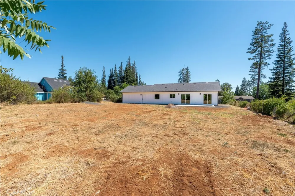 1647 Wee Dell Paradise, CA 95969