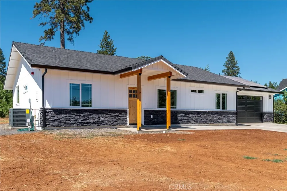 1647 Wee Dell Paradise, CA 95969