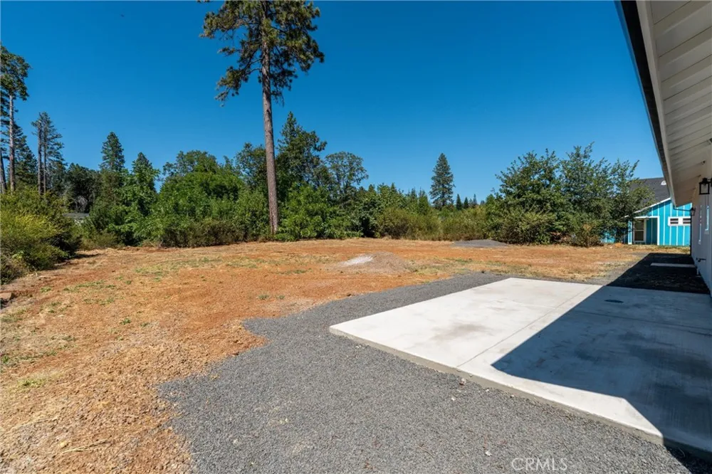 1647 Wee Dell Paradise, CA 95969