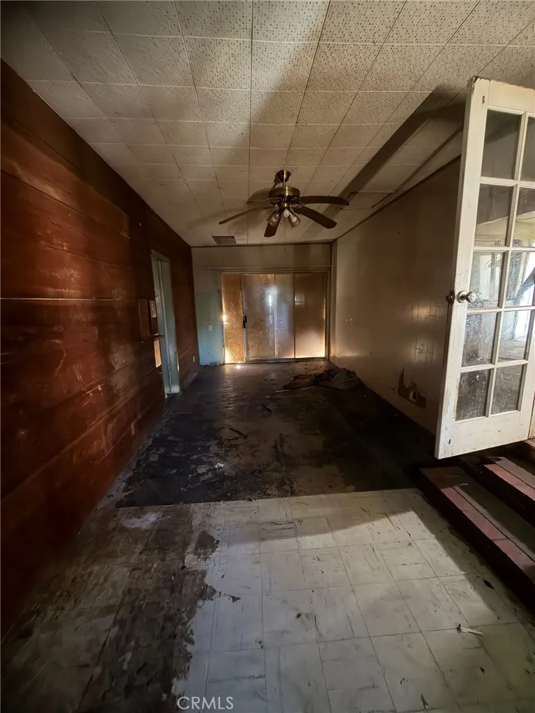 1672 Lake Redding, CA 96003