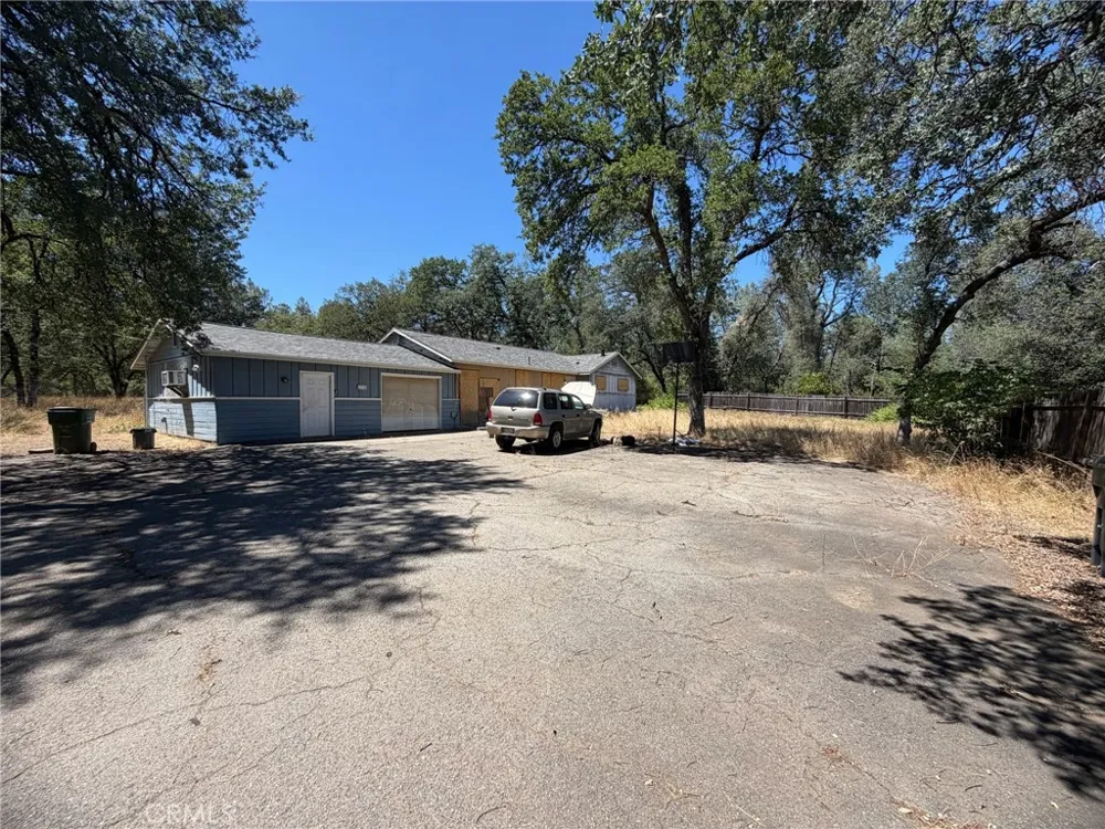 1672 Lake Redding, CA 96003