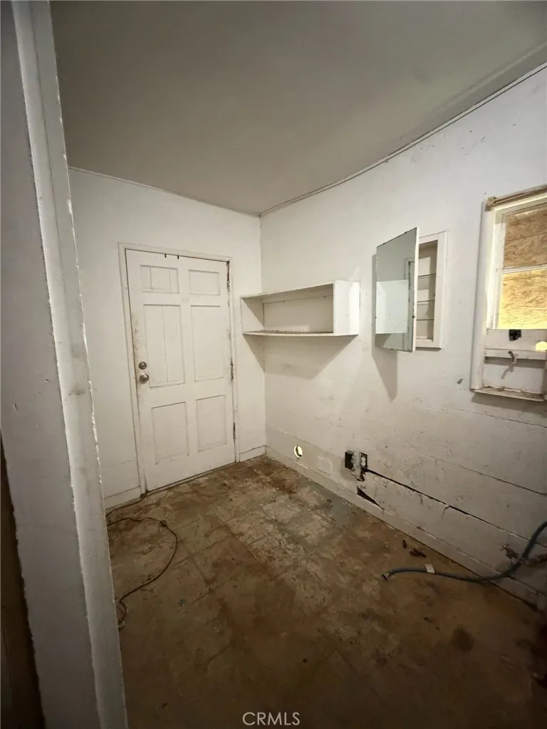 1672 Lake Redding, CA 96003