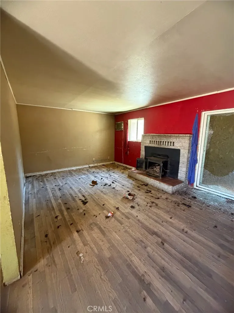 1672 Lake Redding, CA 96003