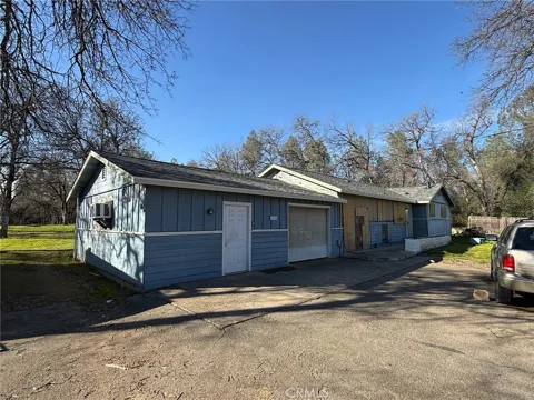 1672 Lake