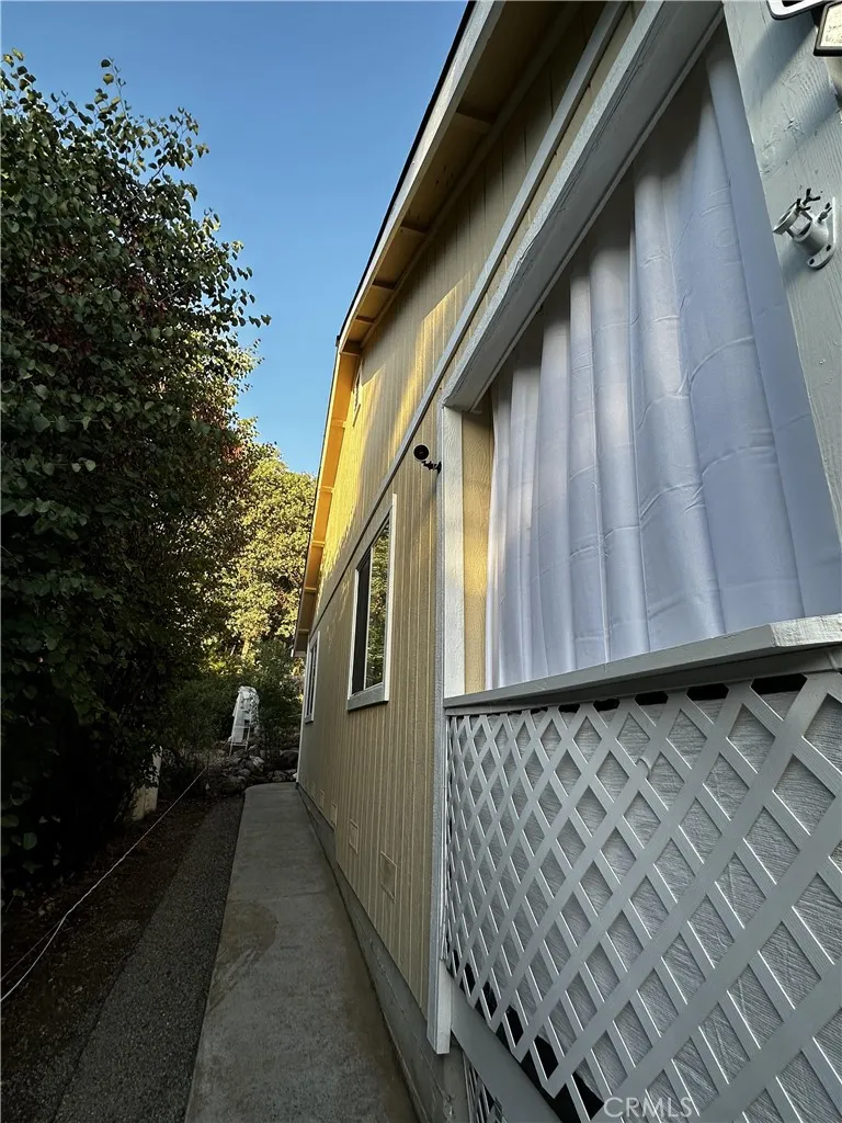 6189 Vallejo Avenue Clearlake, CA 95422