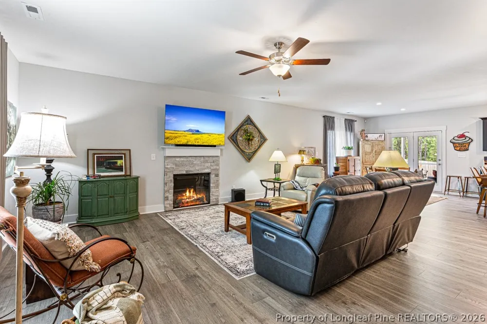 815 Doc Brown Road Raeford, NC 28376
