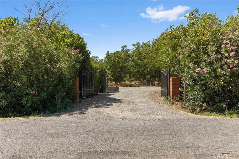 23353 Hamilton Gerber, CA 96035